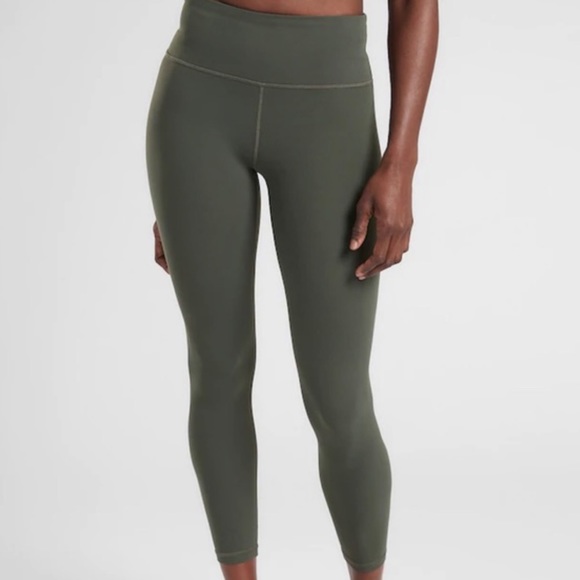 Athleta Pants - ATHLETA Elation 7/8 Tight Leggings